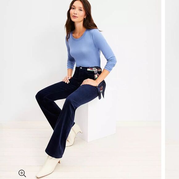 Loft Navy Skinny Pants Velvet - Picture 2 of 4